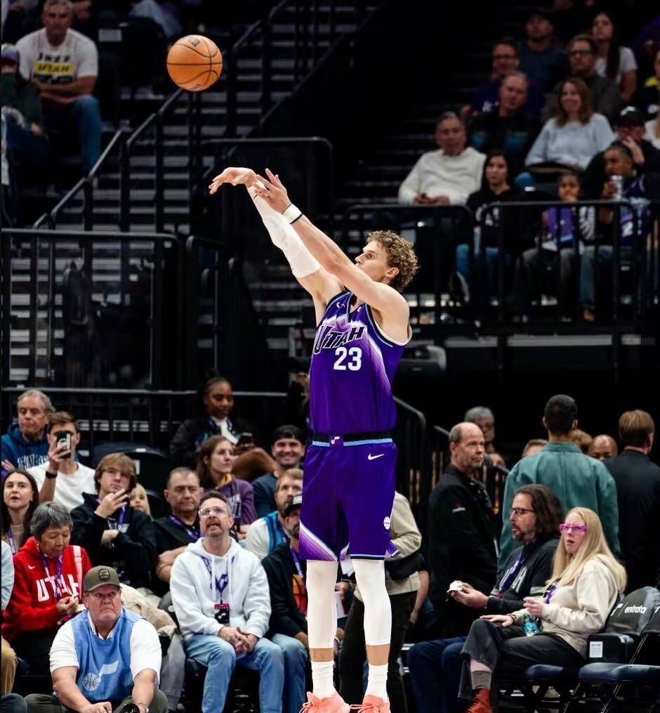 星空体育官方入口CBA季后赛倒计时，菲尼克斯太阳今夜篮板制胜，细节引发关注，更衣室稳定，年轻球员得到机会的简单介绍