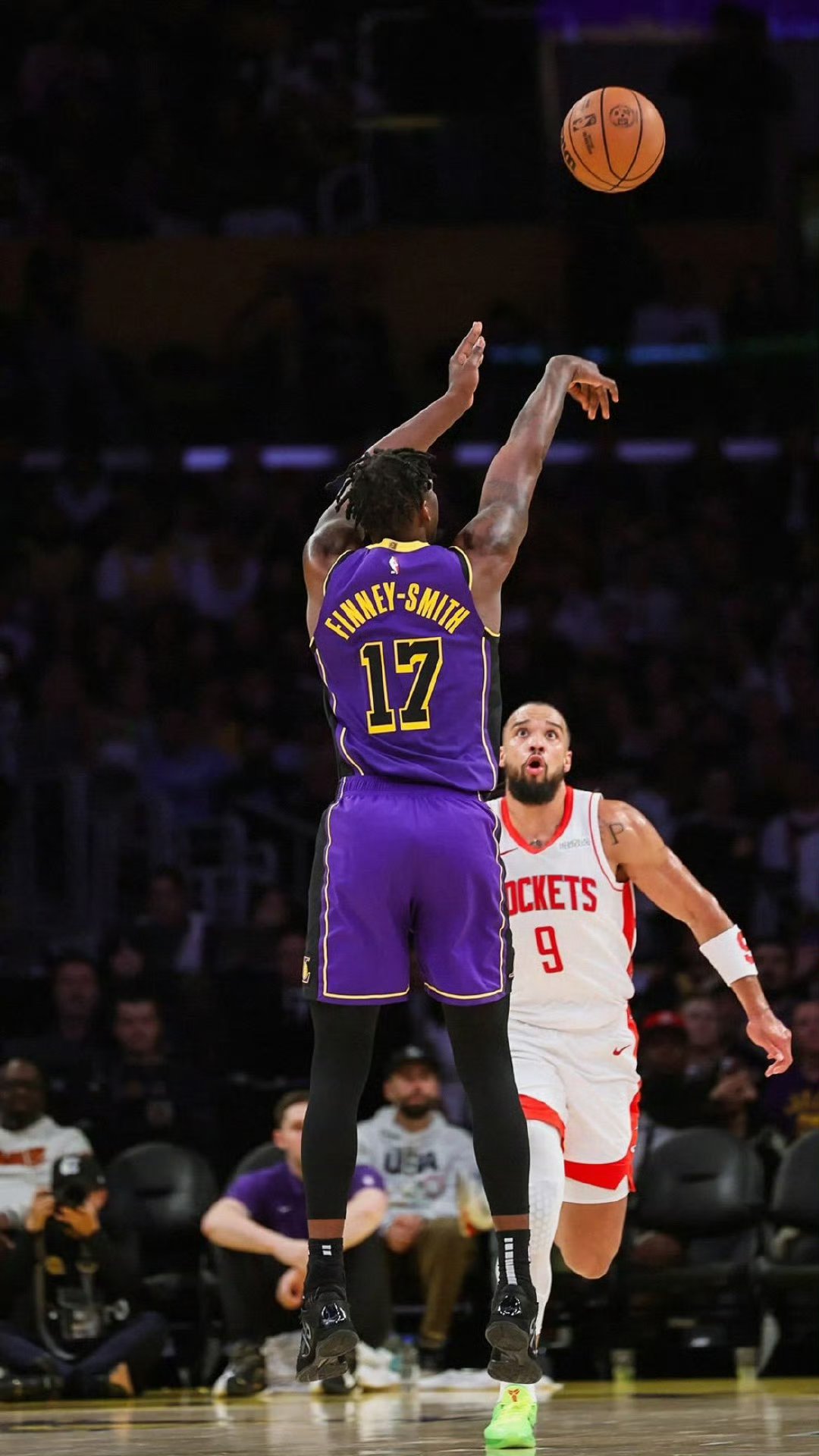 清晨NBA常规赛焦点战；洛杉矶湖人伤情更新；话题不断；细节决定成败的简单介绍