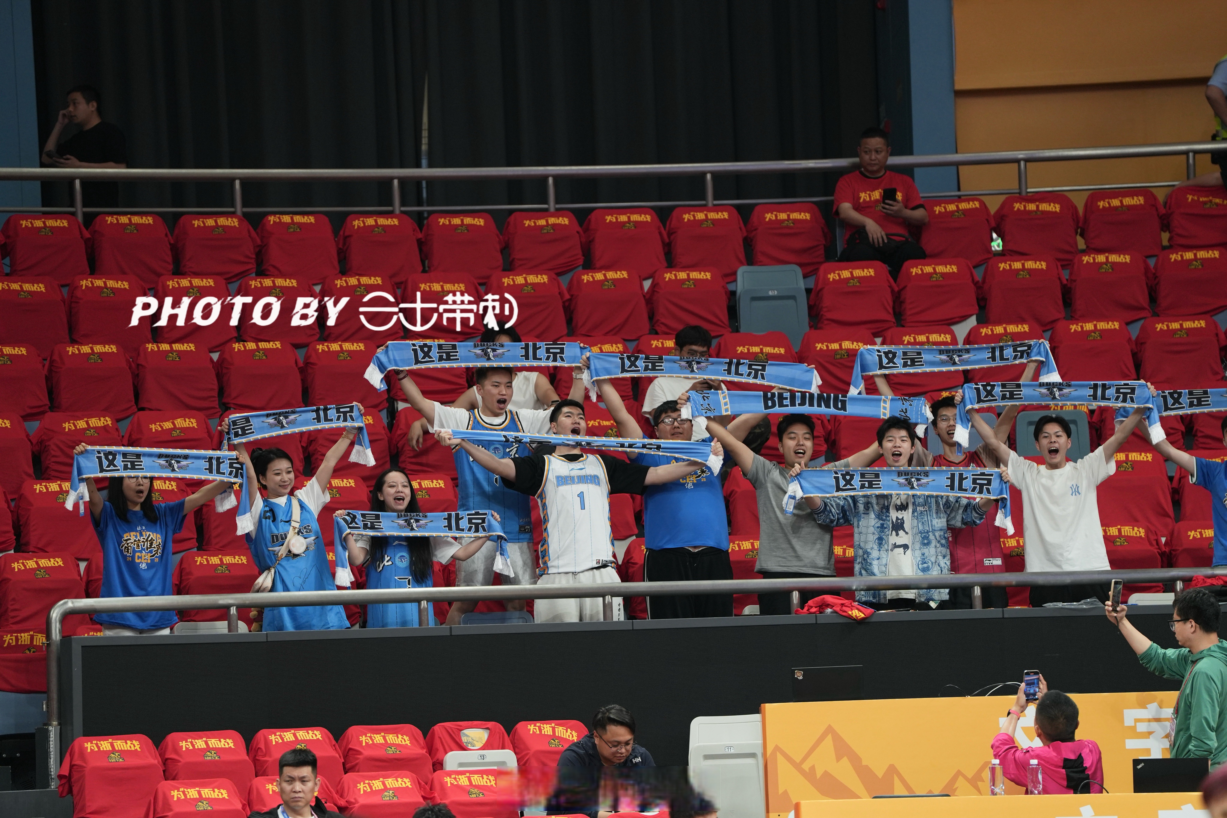 星空体育在线登录关于CBA季后赛倒计时，北京首钢转会期更衣室发声，细节引发关注，质疑声仍在，年轻球员得到机会的信息