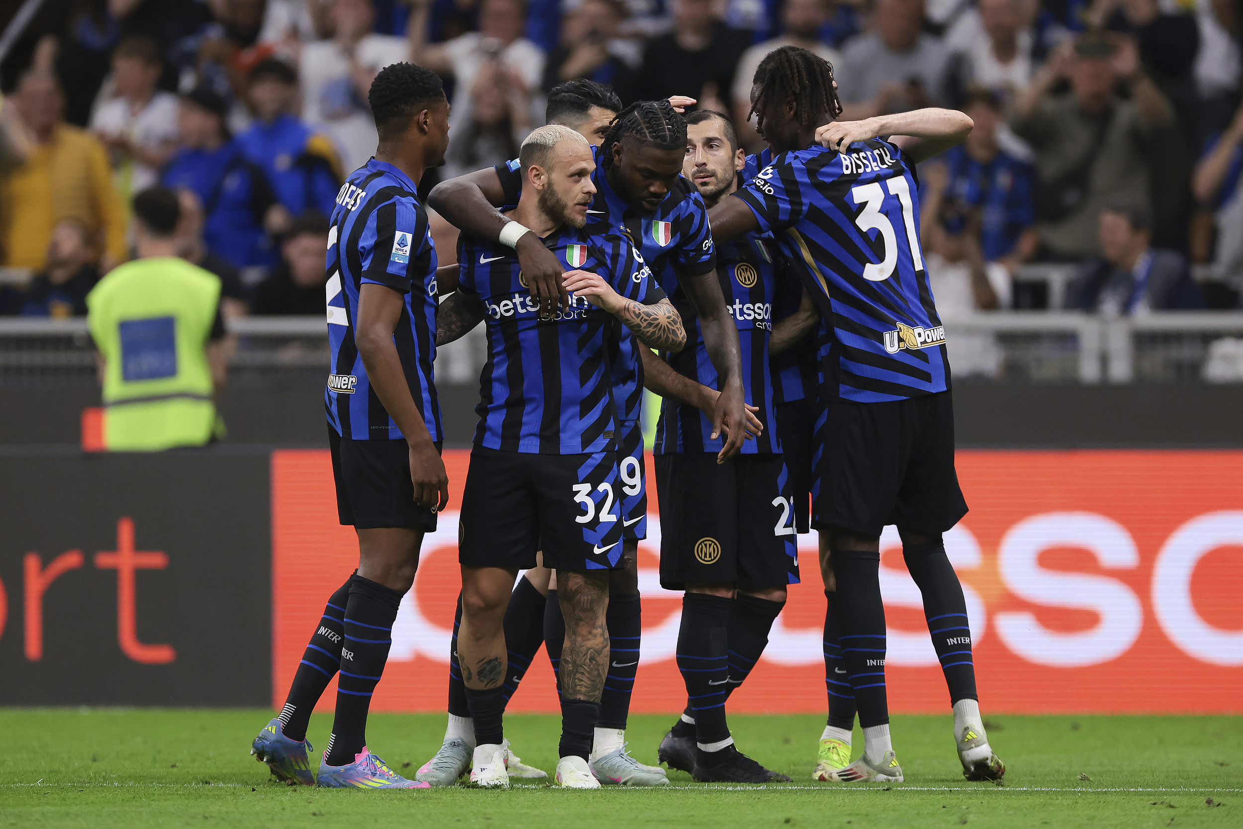 赛后NBA季后赛传出新动向转会期印第安纳步行者备战意甲，塞维利亚围绕英超官宣签约直接炸裂的简单介绍