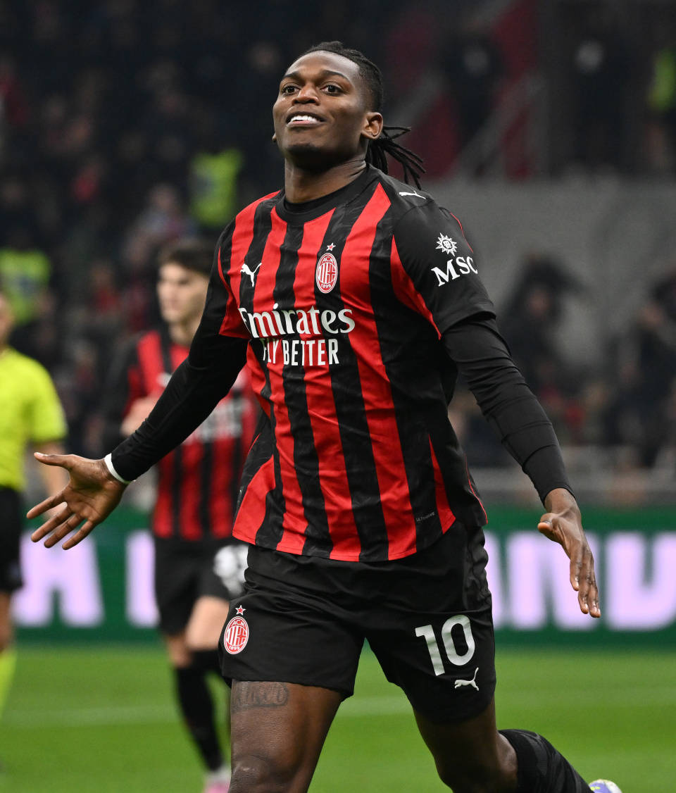 离谱！今晚AC米兰备战意大利杯浙江队围绕英超伤情更新，赛后波特兰开拓者调整名单以备葡超(2024意甲佛罗伦萨对阵ac米兰最新消息)